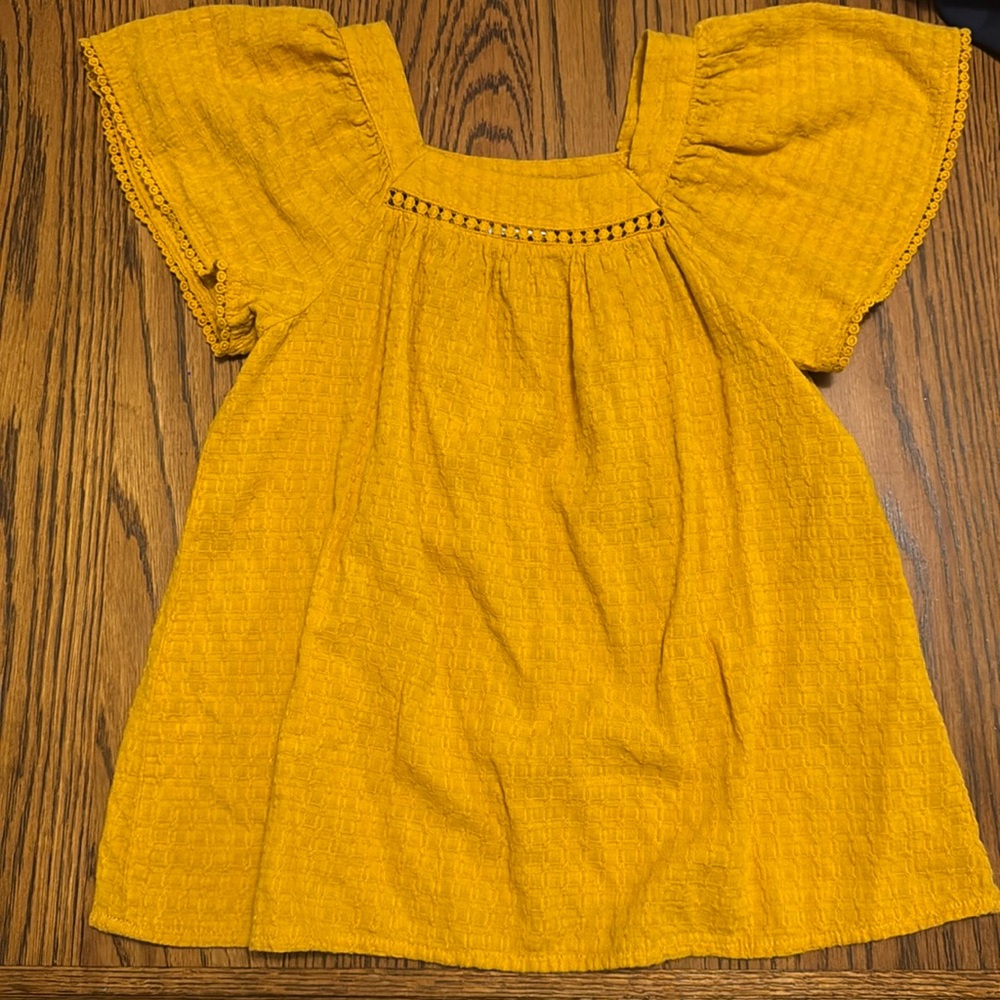 Cat and Jack youth girls mustard top large 10-12